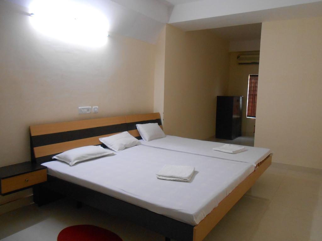 Paro Residency Bed & Breakfast Siliguri Room photo